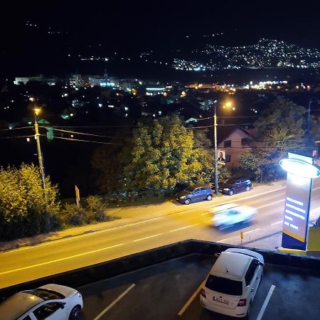 Sleep And Drive Cosy Apartment Sarajevo Exterior photo